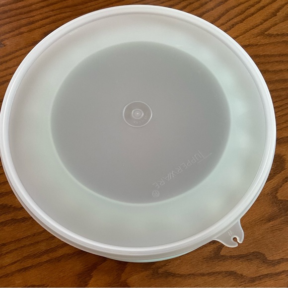 Vintage 3-Piece Classic Tupperware Jello Fluted Ring Salad Mold - Picture 6 of 8